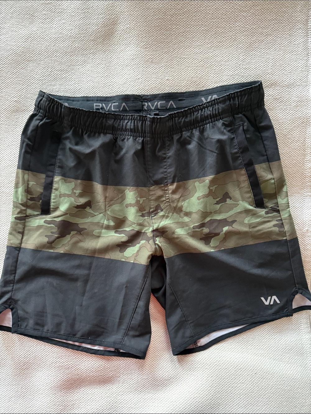 RVCA Boys XL Athletic Shorts